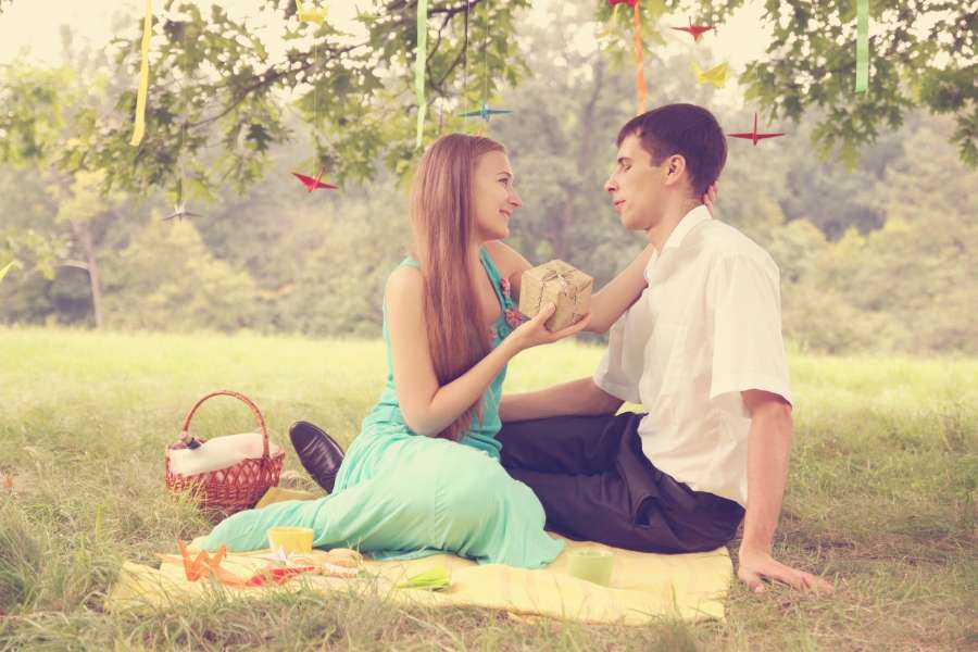 You are currently viewing The Online Dating Guide For Women